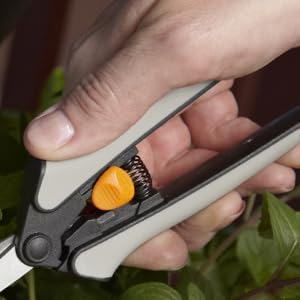 Fiskars 15pc Micro-Tip Pruning Snip Set, Precision Stainless Steel Blades, Softgrip Handles for Deadheading, Trimming & Shaping Small Plants-PawvioPets