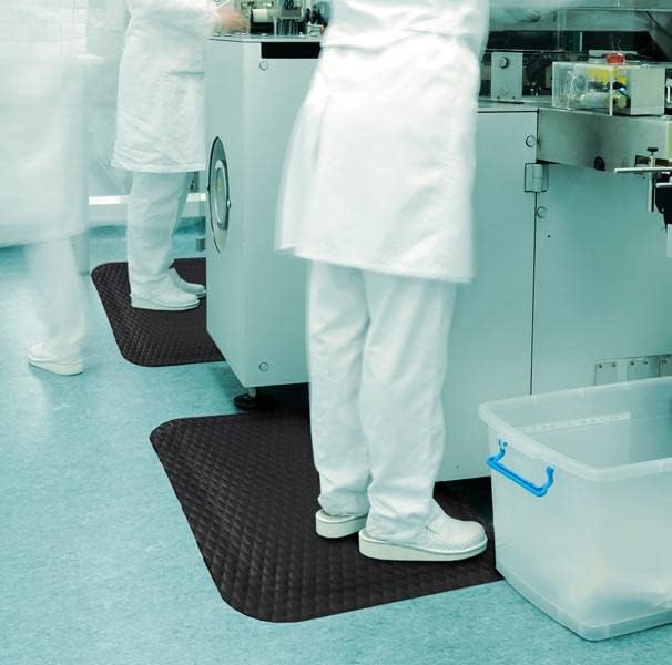 American Floor Mats Hog Heaven 5/8 inch Black & Black Border 3' x 8' Nitrile Backed Anti-Fatigue Comfort Mat-PawvioPets