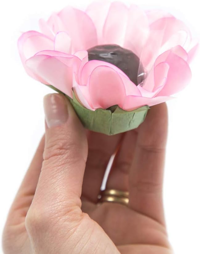 Handmade Paper Truffle Cups | Truffle Liners | Truffle Wrappers | Fominhas | Candy cups for chocolate | Forminhas de Brigadeiro | Candy liners - Pack of 20 - (Paper, Pink)