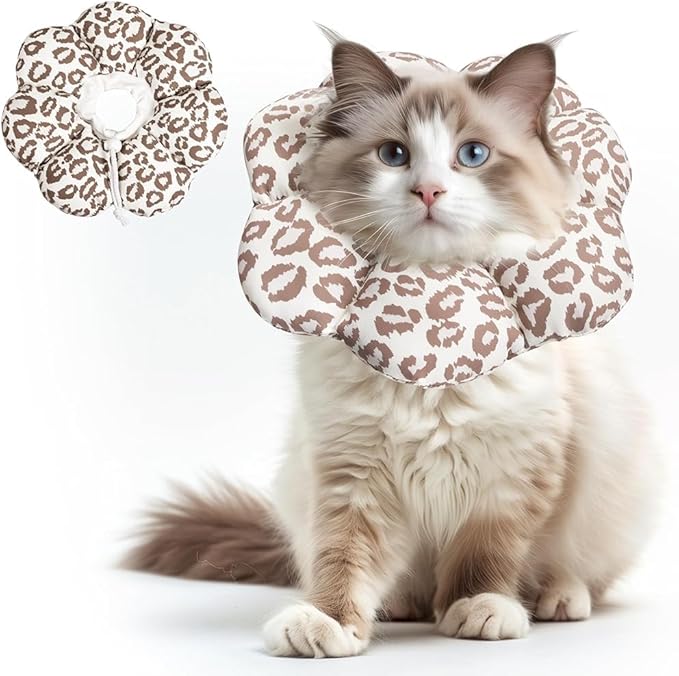 ComSaf Cat Cone Collar Soft - Cat Cones to Stop Licking e Collar for Cats After Surgery, Elizabethan Collar for Kitten Recovery, Comfortable Soft e Collar Cone for Medium Cats, Brown Leopard, M-PawvioPets
