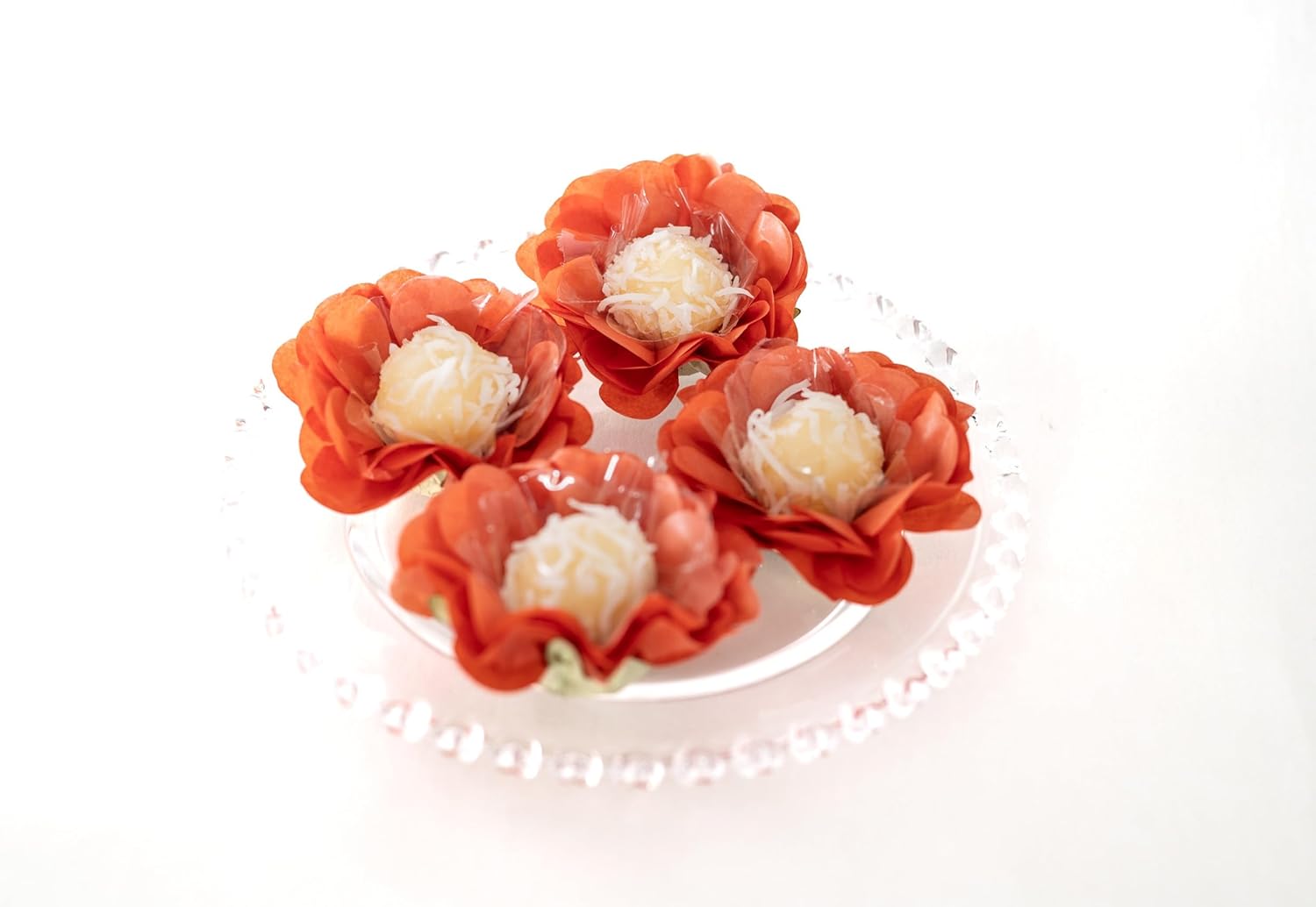 Handmade Paper Truffle Cups | Truffle Liners | Truffle Wrappers | Fominhas | Candy cups for chocolate | Forminhas de Brigadeiro | Candy liners - Pack of 20 - (Paper, Orange)