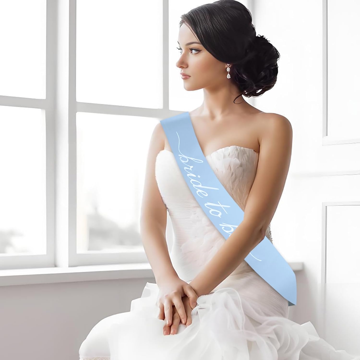 MILVOWOC Blue Bride to Be Sash in Soft Satin, Bachelorette Party Wearable, Bridal Shower Accessory, Bach Decorations, Bridesmaid Present, Engagement Celebration Supplies,1 Pack