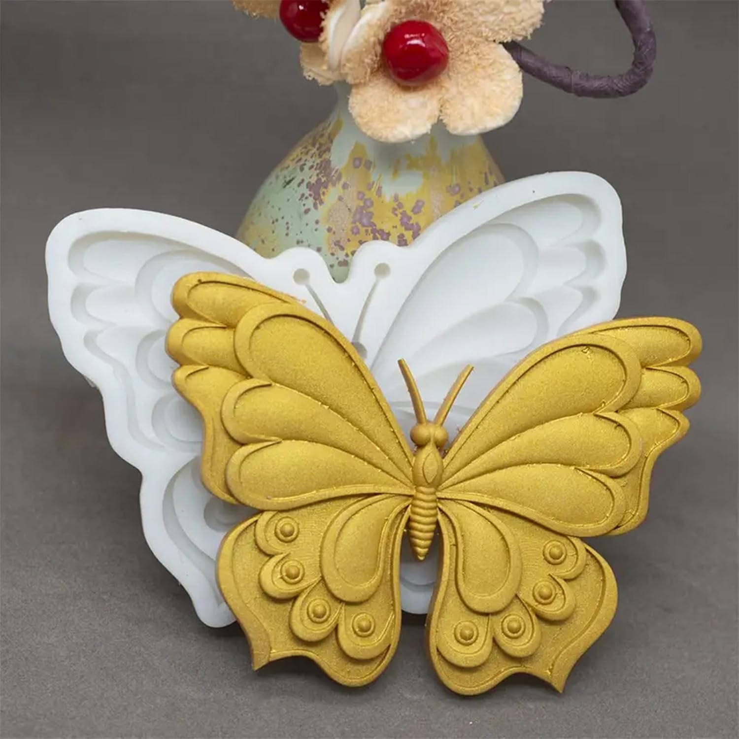 1Pcs Butterfly Silicone Mold, Chocolate Fondant Molds Butterfly Resin Mold for Home Baking Cake Decoration Cupcake Topping Candy Biscuit Flower Paste Modeling Clay Resin Crafts Wax Plaster