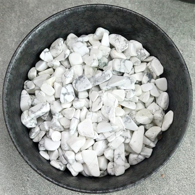 1lb Howlite Aquarium Gravel Rocks Natural Tumbled Healing Crystal Chips Bulk Gemstones Crushed Stones for Fountain Vase Filler Planters Decorative Fish Tank Potted Reiki Energy Balancing-PawvioPets