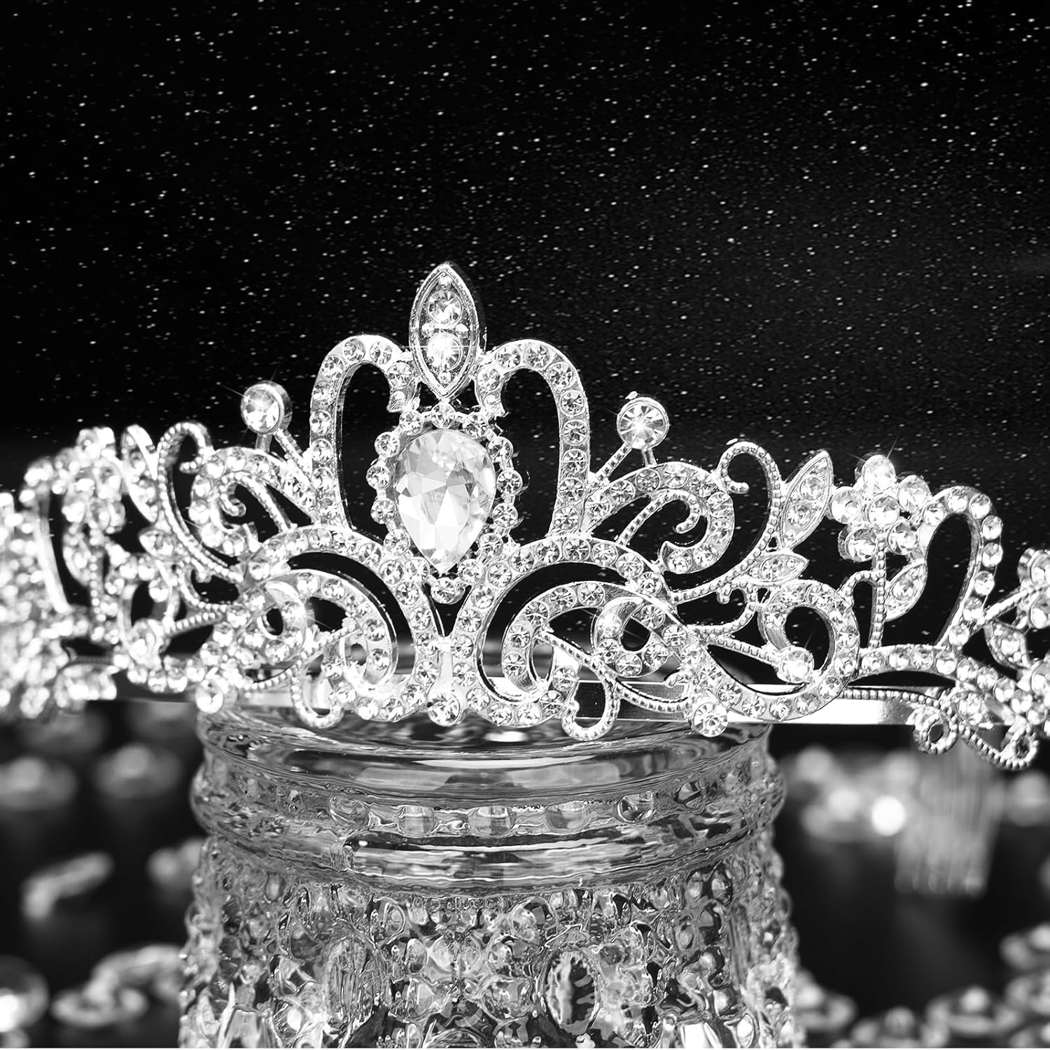 Makone Crowns for Women Princess Tiaras for Girls Queen Crown and Comb Tiara for Wedding Birthday Pageant Bridal Prom Christmas Gift (Silver)