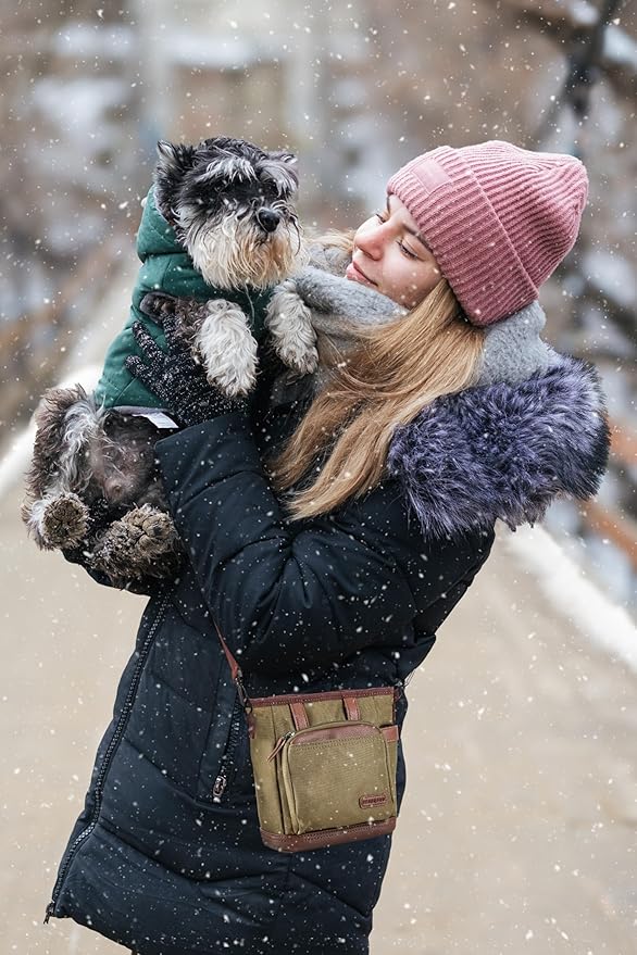 BEAU&FUR Dog Treat Pouch with Clicker for Training - Hands-Free Dog Treat Bag with Magnetic Closure, Built-in Poop Bag Holder Pocket-PawvioPets