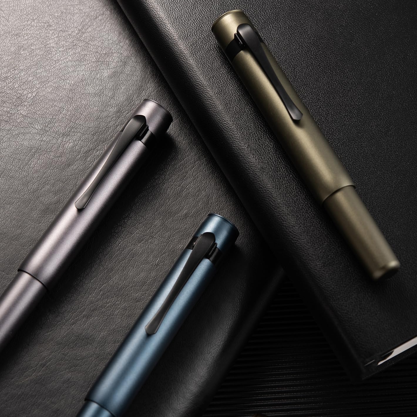 Hongdian M2 Black Forest Mini Fountain Pen, Bent Nib & Sleek Shape Aluminium Short Pocket Travel Pen (Midnight Blue)