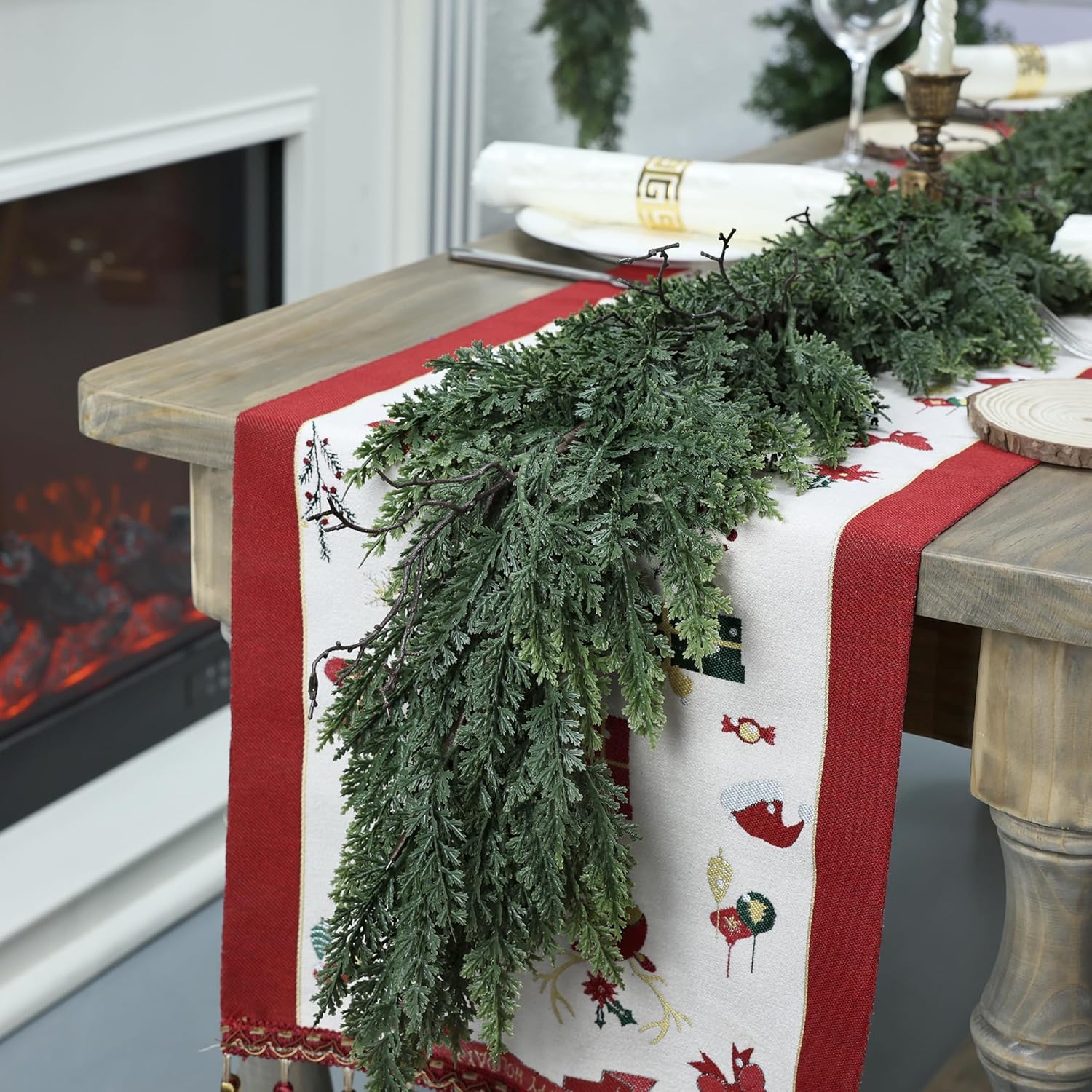 Realistic Christmas Garland for Mantle 6FT Real Touch Thick/Lush Artificial Cedar Garlands Christmas Decorations Indoor Christmas Garland for Stairs Railing Outdoor Fireplace Table Xmas Holiday Decor